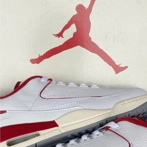 Jordan Men's White and Red Athletic Shoes